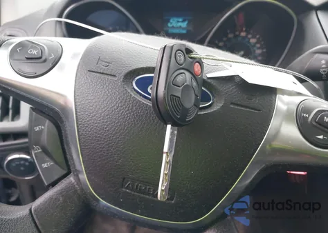 2012 Ford Focus Se z USA, uszkodzony, nr VIN 1FAHP3K26CL206012